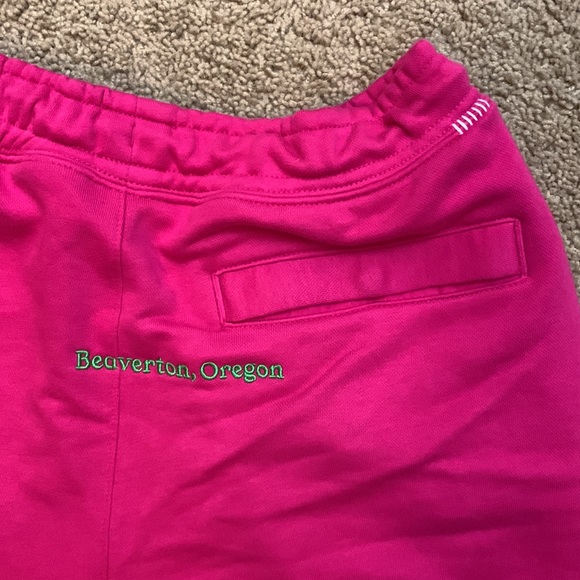 RARE BRIGHT Nike world tour sweat shorts smiley face UNIQUE PRINT - Picture 3 of 5